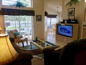 TV - Private pool with privacy fence Free wifi 3 miles to Disney in Indian Creek (Kissimmee)