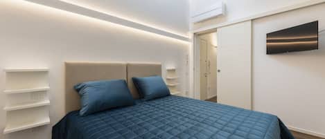 3 habitaciones, tabla de planchar con plancha, wifi y ropa de cama