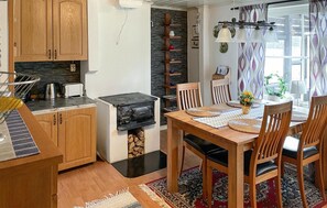 Dining - Amazing home in Väse with kitchen (Väse)