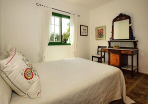 2 bedrooms, iron/ironing board, free WiFi, bed sheets - Villa Andrea (Macher)