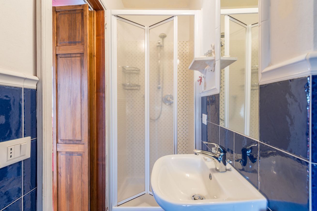 Doccia, asciugacapelli, bidet, asciugamani