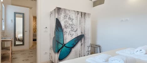 2 dormitorios, tabla de planchar con plancha, wifi y ropa de cama