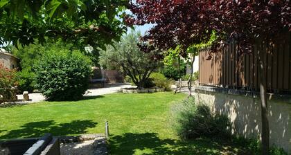 Mas between Avignon and Saint Remy de Provence Barbentane