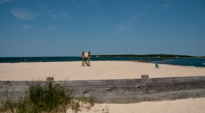 Beach nearby, sun-loungers, beach towels