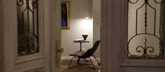 Schöner wohnen im Denkmal ...mit Komfort und WLAN ...zentral, bequem, großzügig