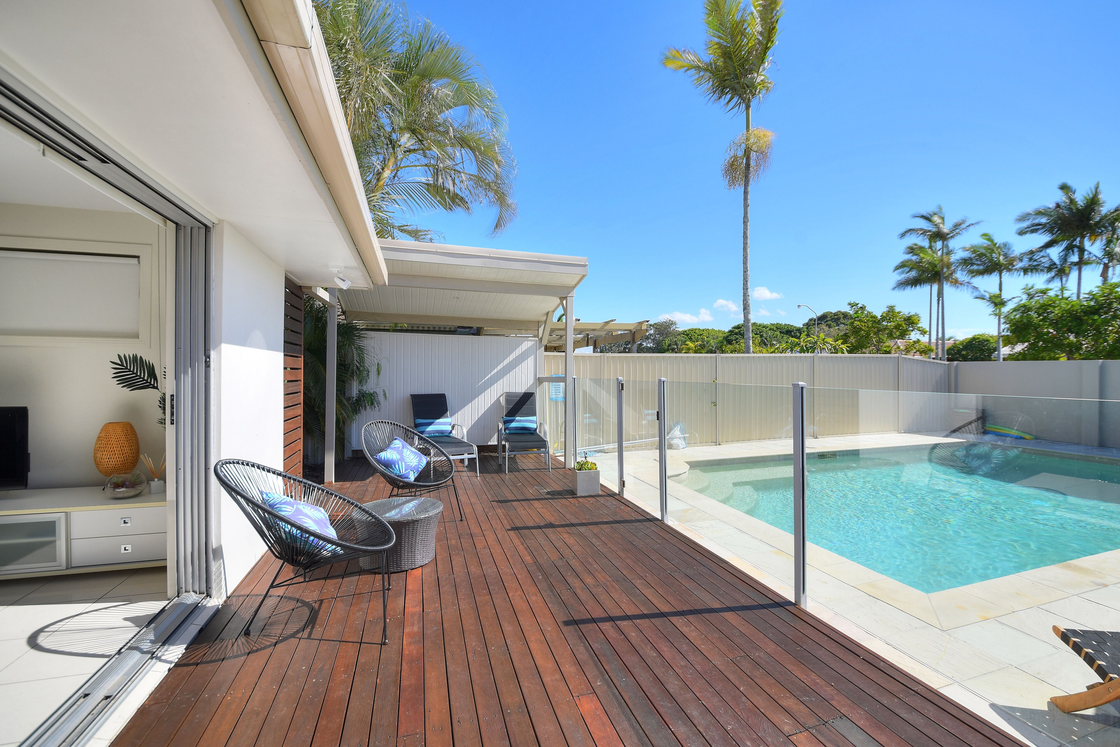 Beautiful  Mermaid Beach Retreat 