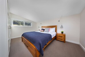 1 Schlafzimmer, hochwertige Bettwaren, Bügeleisen/Bügelbrett, WLAN