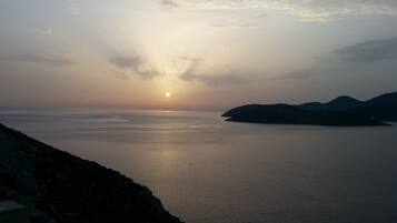 Beach nearby, sun loungers