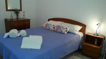 1 bedroom, WiFi, bed sheets