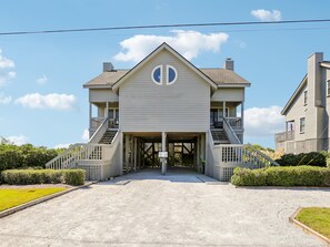 Front Exterior of Baylin B #11B