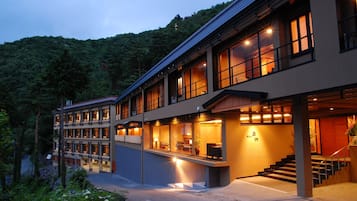 Front of property – evening/night
