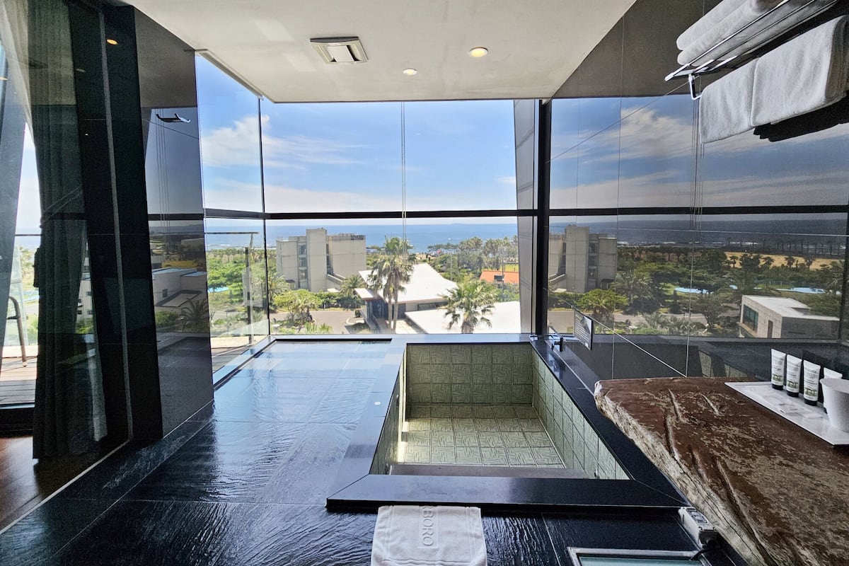 1 camera, Wi-Fi gratuito