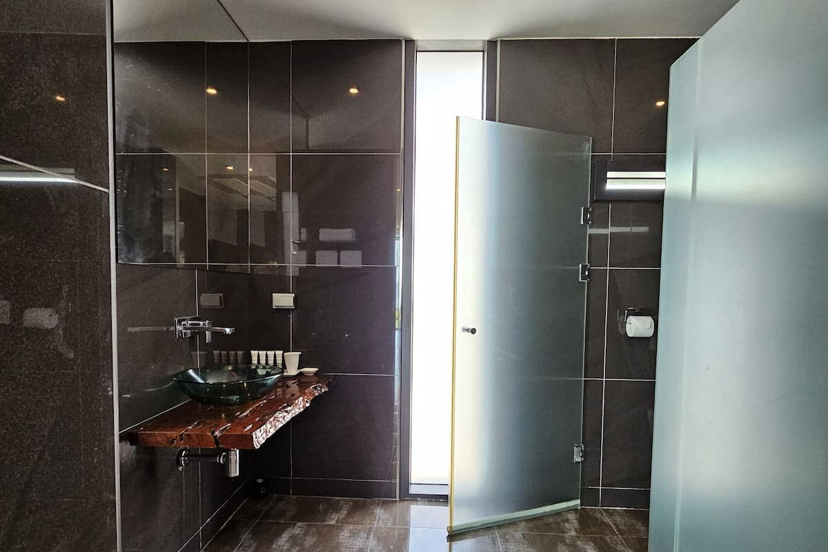 29 pyeong Amor Jacuzzi | Bagno | Doccia, asciugacapelli, asciugamani, sapone