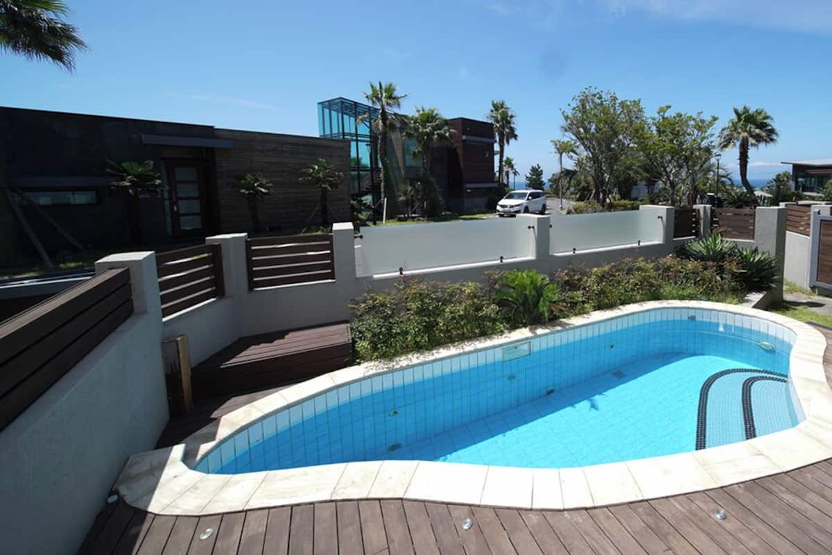 33 pyeong Family Jacuzzi | 1 camera, Wi-Fi gratuito