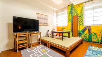 Egyptian cotton sheets, premium bedding, desk, soundproofing