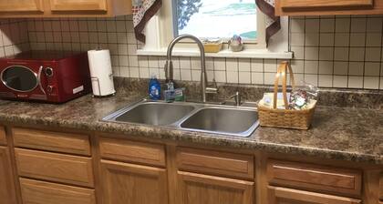 Bethany-bungalow, 2 Bdrm, 1 Bath-bungalow lähellä kaikkia Husker-tapahtumia