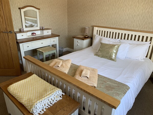 2 Schlafzimmer, Bügeleisen/Bügelbrett, Reisekinderbett, kostenloses WLAN