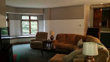 Télévision, table de tennis de table