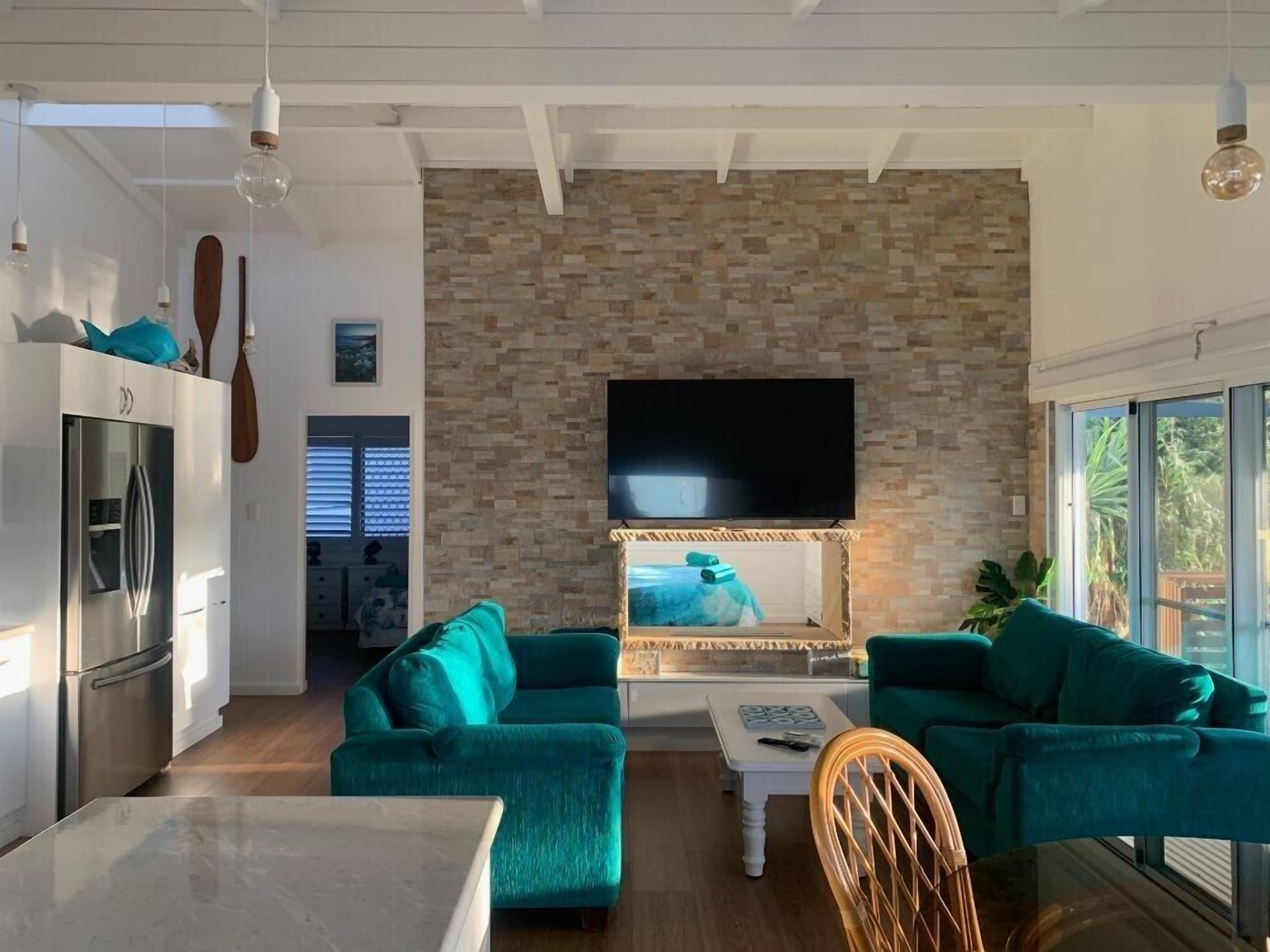 TV, fireplace, DVD player
