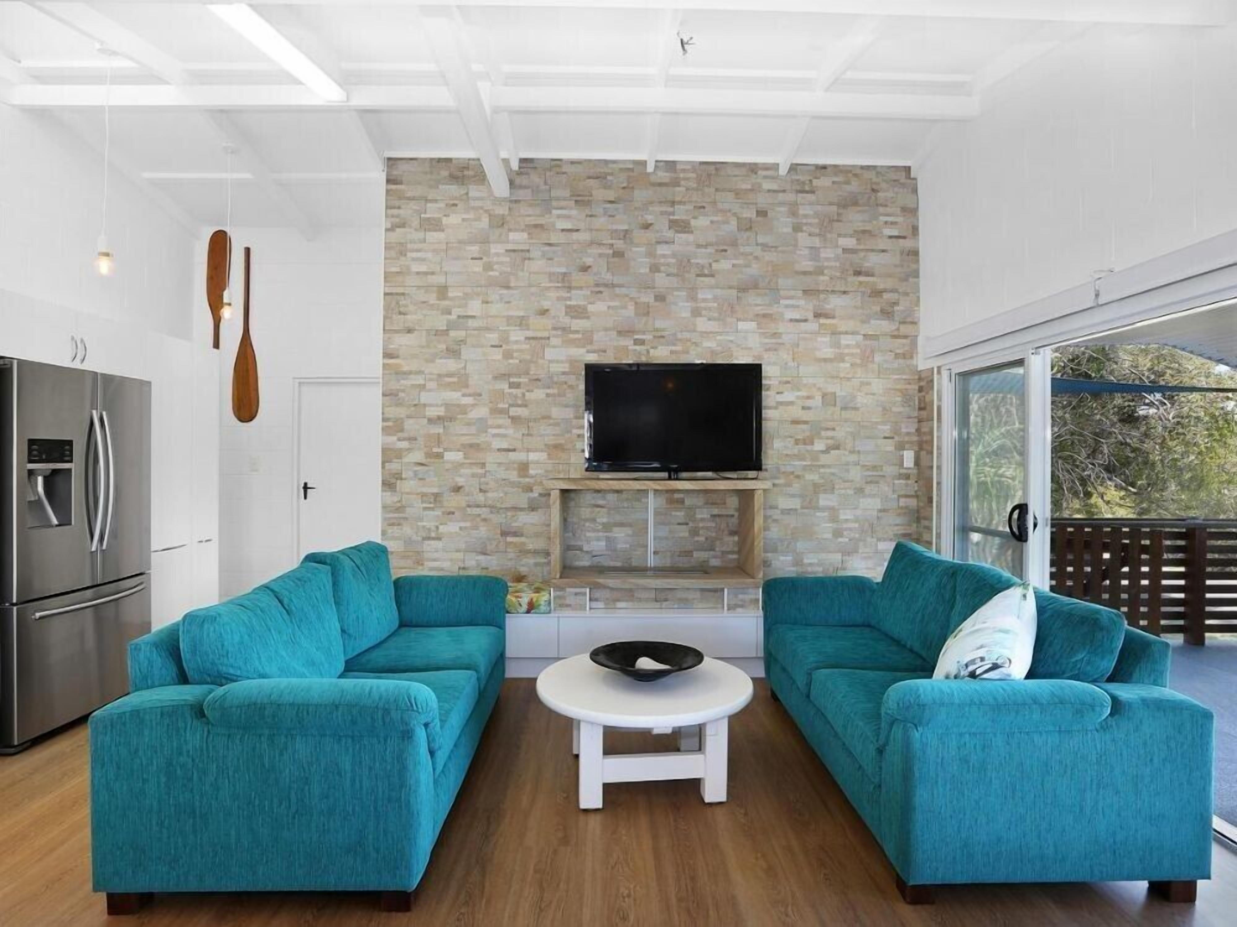 TV, fireplace, DVD player
