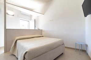 1 bedroom, bed sheets - Mono Mars - Casarano (Parati)