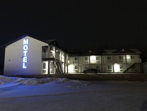 Front of property - evening/night - Langham Motel (Langham)