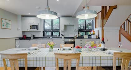 ★ Walnut Tree Cottage ★ Riesiger Garten + dörfliche Umgebung + in der Nähe von Canterbury + hundefreundlich