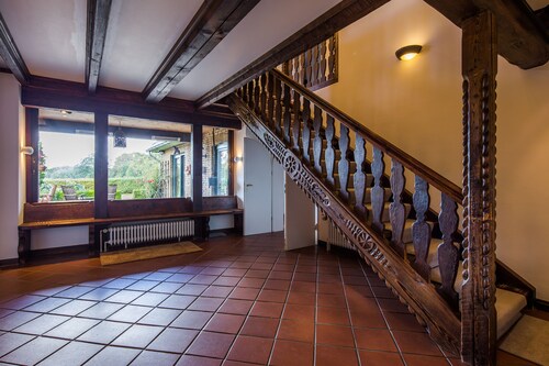 Spacious Single Room with Shower @ 'Little Paradise', 25 min to Hamburg City