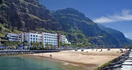 Home for Nature Tourism, Madeira Island LEAHOUSE, Nature and Sea