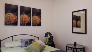 3 bedrooms, iron/ironing board, Internet, bed sheets - Daulana Home - Entire Home in Bentota (Bentota)