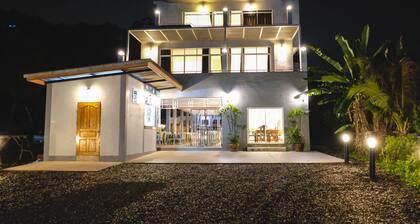 The Lake House Ko Yo