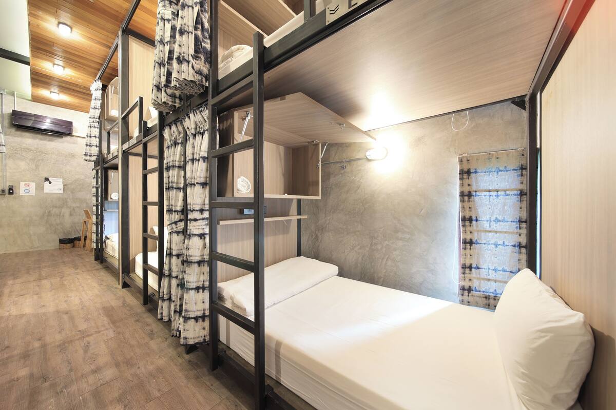In-room safe, WiFi (free), individually decorated, bed sheets