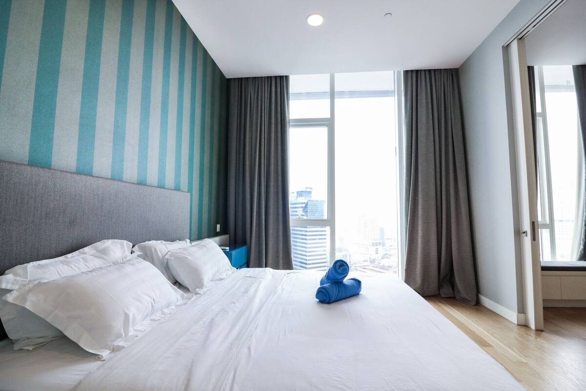 Desk, blackout curtains, iron/ironing board, free WiFi