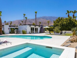 A heated pool - Bubble Gum Modern: Mid-Century Alexander Retreat (Palm Springs)