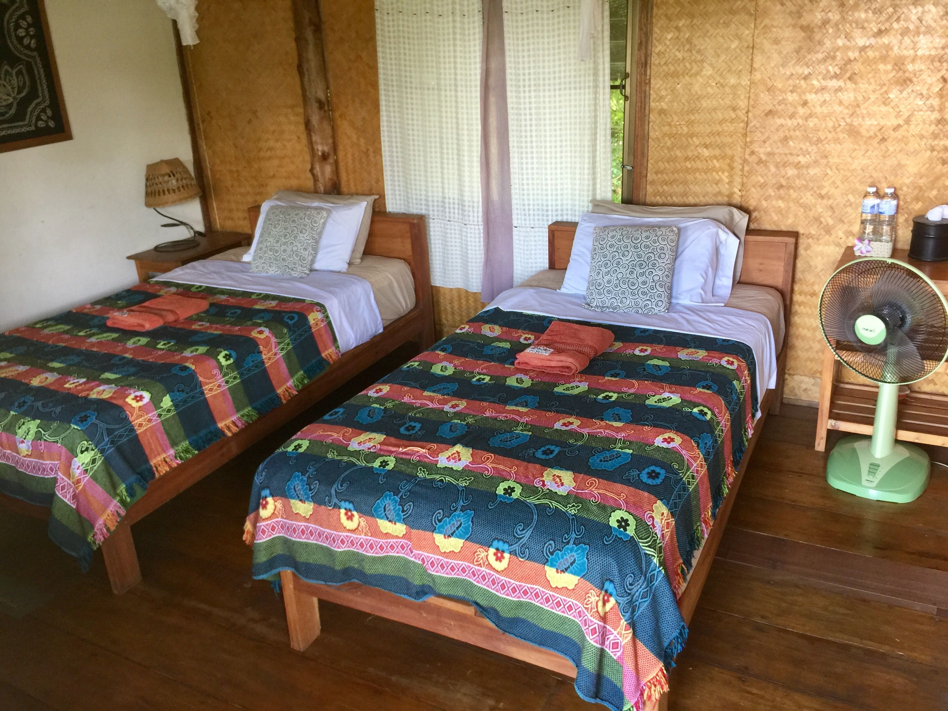 standard bungalow with fan (twin bed) | free wifi