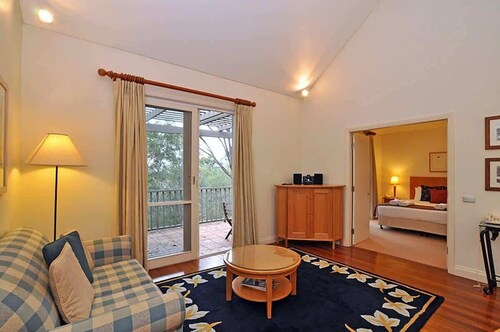 Villa 1br Merlot Villa located within Cypress Lakes Resort