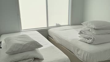 4 chambres, fer et planche à repasser, accès au Wi-Fi (inclus)
