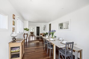 Familienhaus, 3 Schlafzimmer | Essbereich im Zimmer