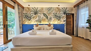 Family Pool Villa