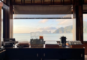 Daily buffet breakfast (THB 250 per person)
