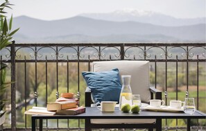 تناول الطعام بالخارج