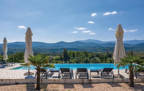 Beautiful home in Glavina Donja