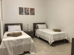 3 bedrooms, iron/ironing board, WiFi, bed sheets - Azure Cottage: Beautiful, modern 3 bedroom apartment with communal swimming pool (Marsalforn)