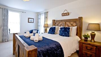 Luxury Apartment, 3 Bedrooms, Harbour View | 3 bedrooms, premium bedding, free WiFi, bed sheets