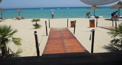 Chalet neuf à cÎté de la plage de Cala Sinzias