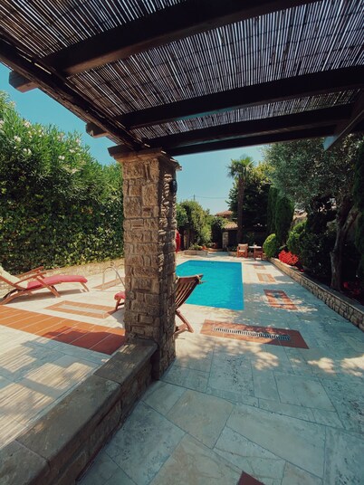 KATSANEIKO Stone built Mansion with Private POOL