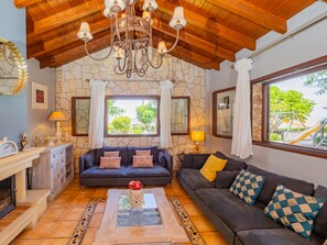 TV, fireplace, Netflix, table football