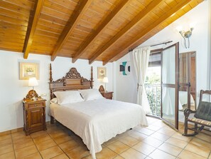 5 Schlafzimmer, Zimmersafe, Bügeleisen/Bügelbrett, kostenloses WLAN