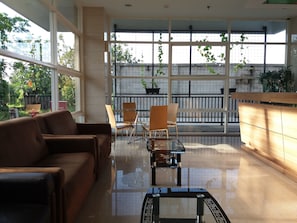 Lobby sitting area - Alfa Student Castle Apartment (Depok)