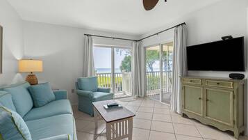 Flat-screen TV, DVD player, stereo, offices